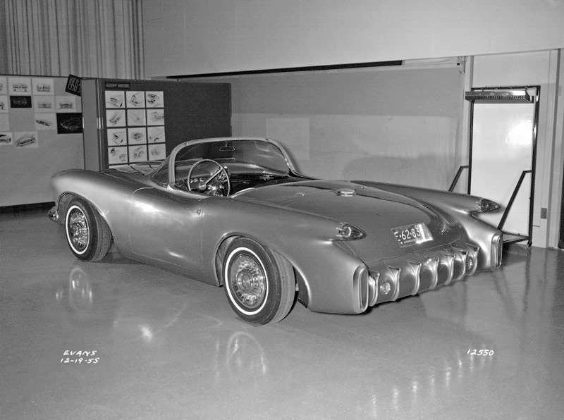 Illustration for article titled Oldsmobile F-88: Archive Photos